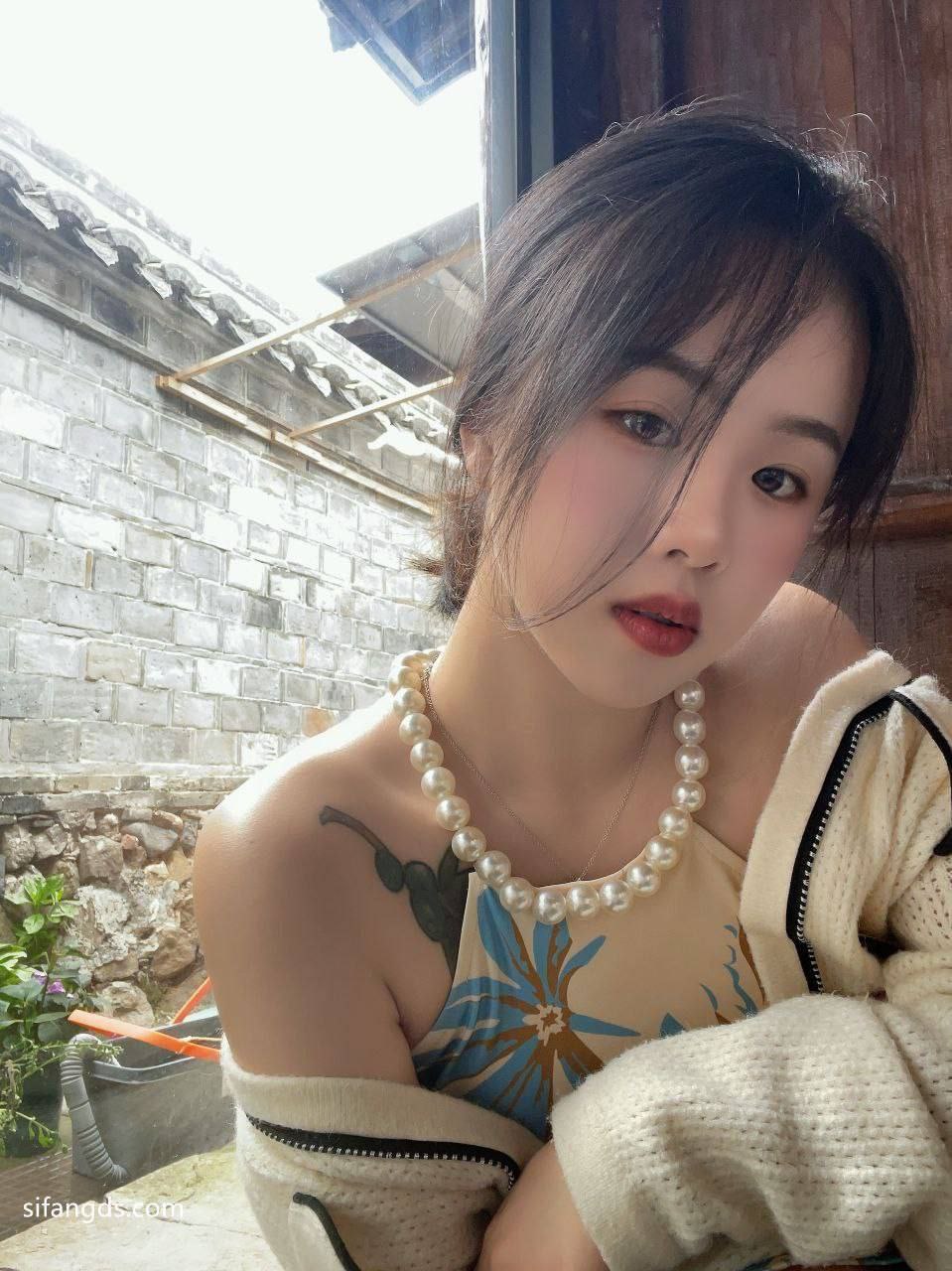 公和我在厨舍里添-厨舍添香